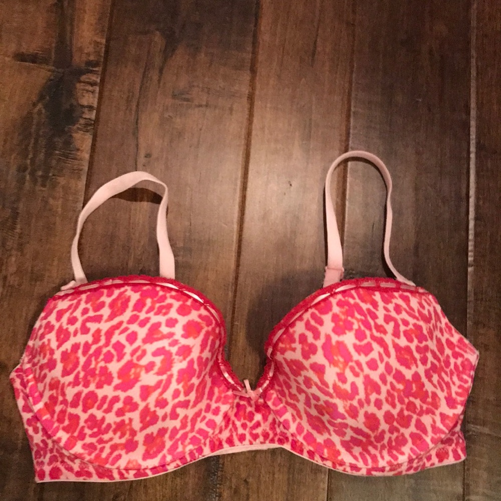 Victoria's Secret leopard bra